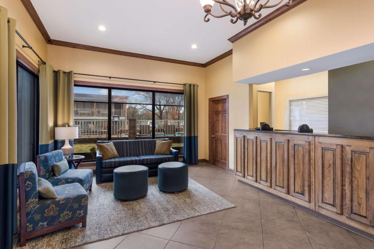 Best Western Winners Circle Hot Springs Exterior photo