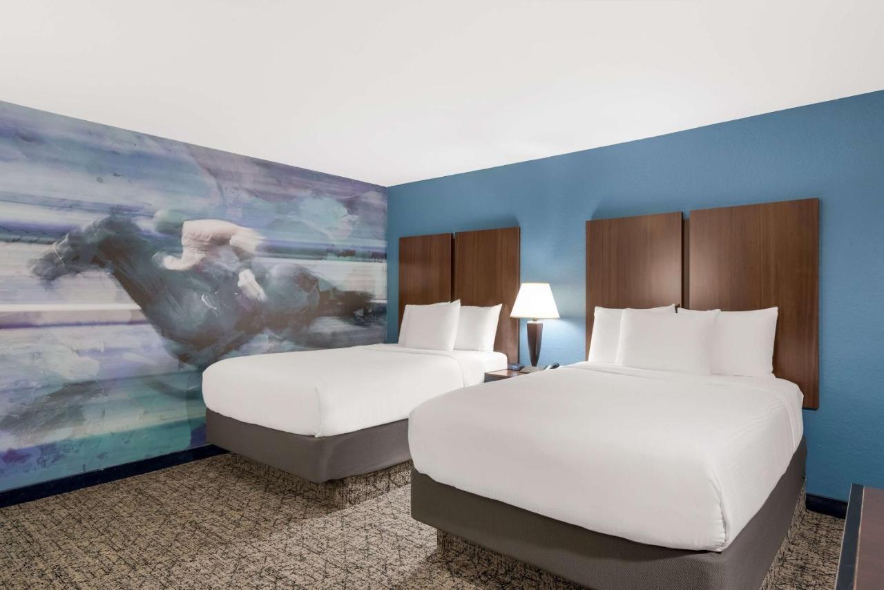 Best Western Winners Circle Hot Springs Exterior photo