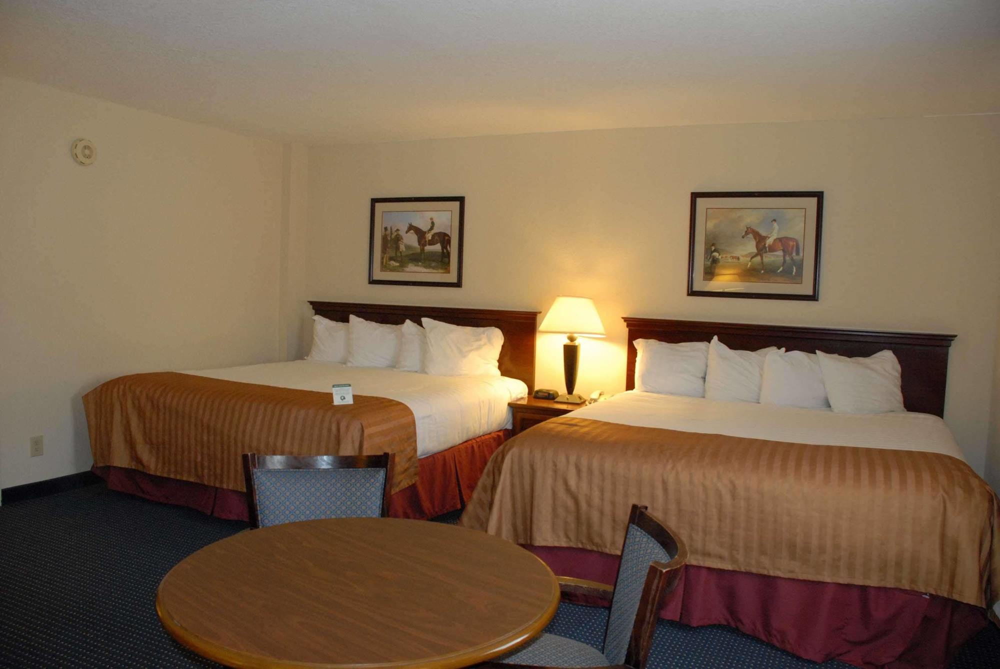 Best Western Winners Circle Hot Springs Exterior photo